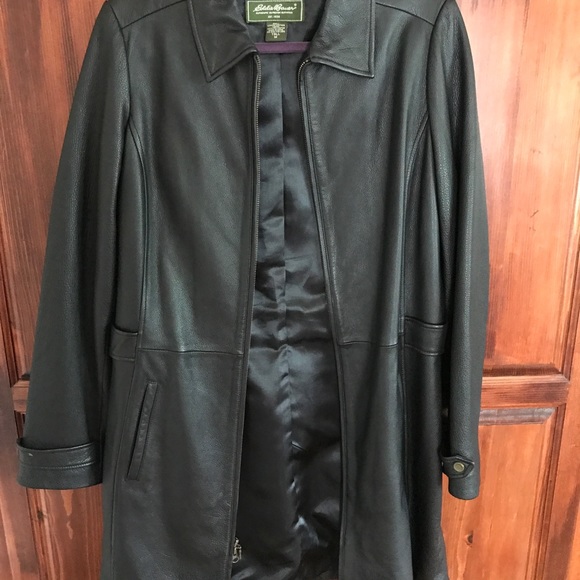 Eddie Bauer leather jacket - Picture 2 of 8